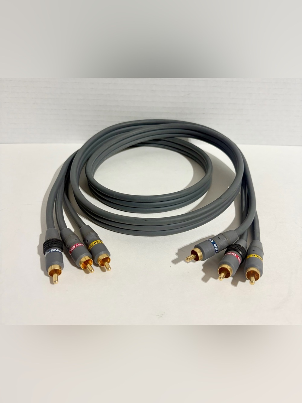 Monster Cable Interlink 90 SV1 1m Composite Audio Video 3 RCA Male to Male Cord